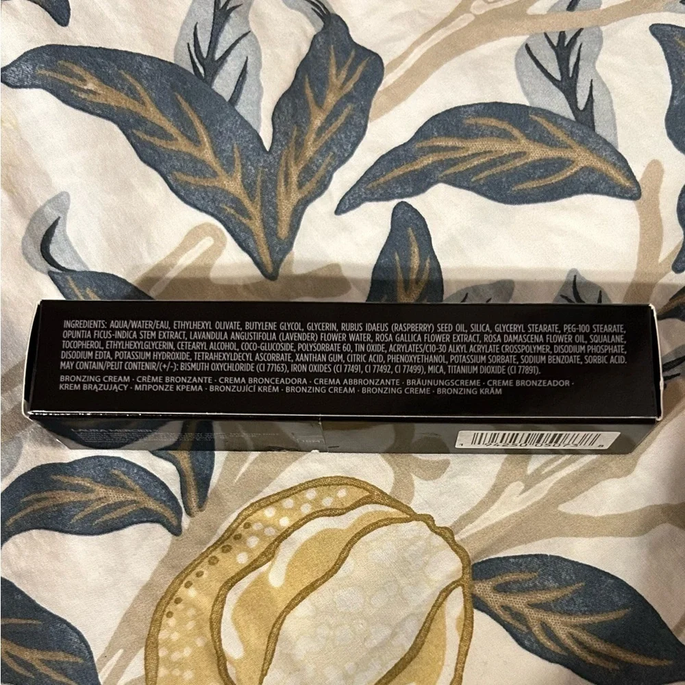Laura Mercier Tinted Moisturizer Sheer Cream Bronzer in Sundrop